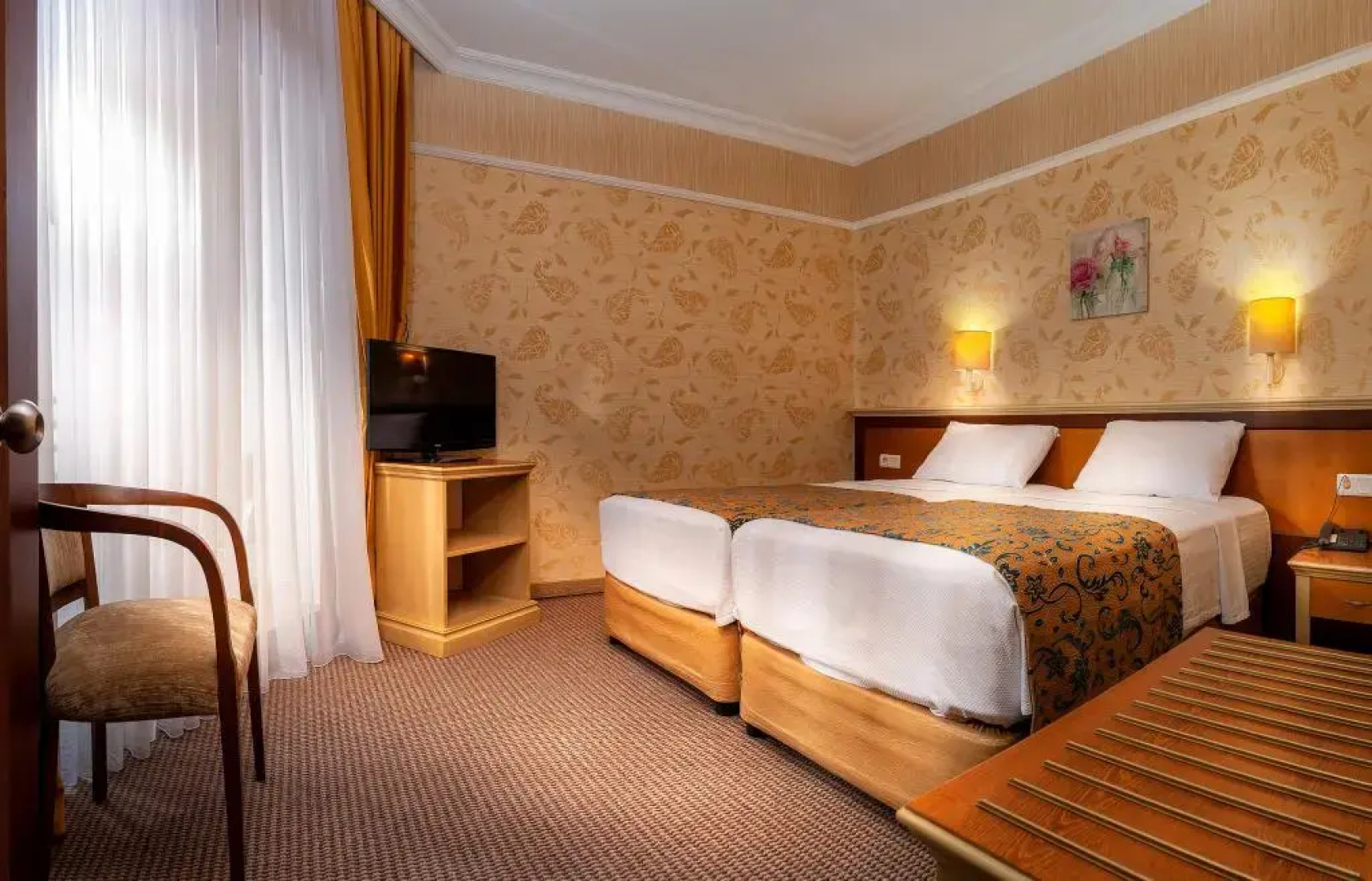 Palm Hotel