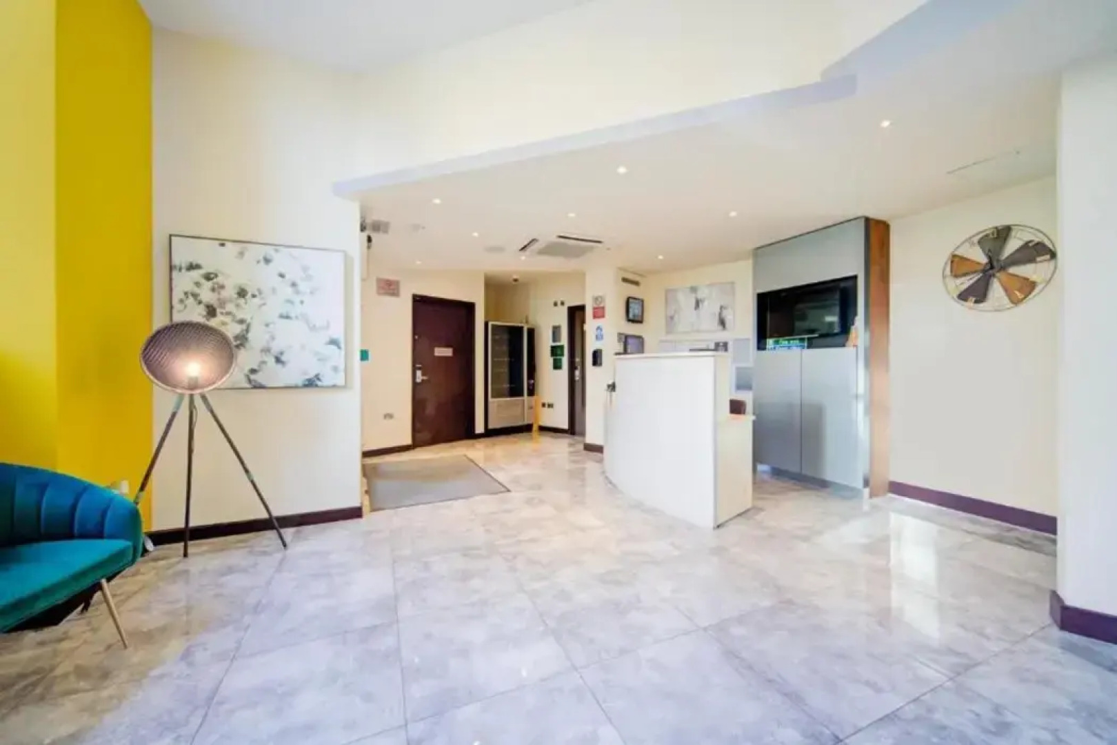 Belvilla Newport City Centre Hotel - Lifestyle