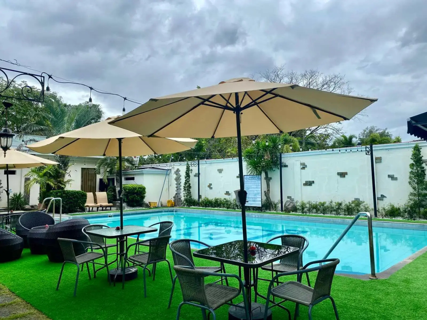 OYO 252 Hotel Euroasia (Vaccinated Staff)