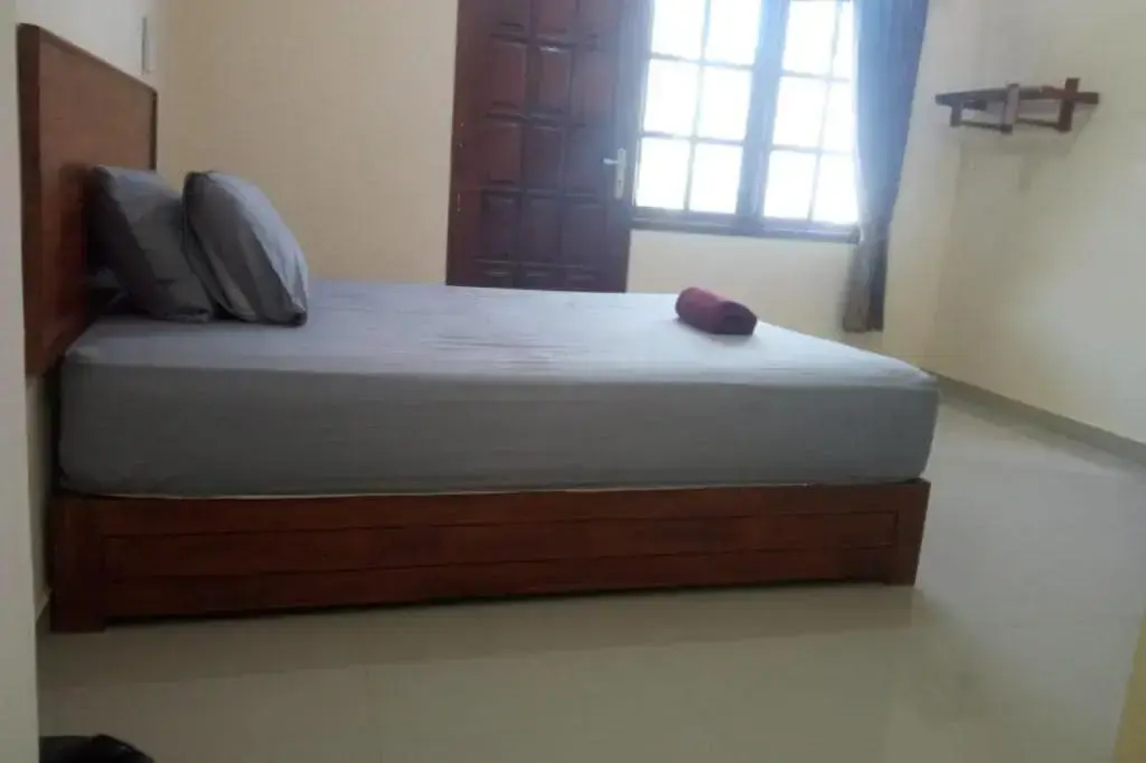 Rifaraz Syariah Hotel by OYO Rooms