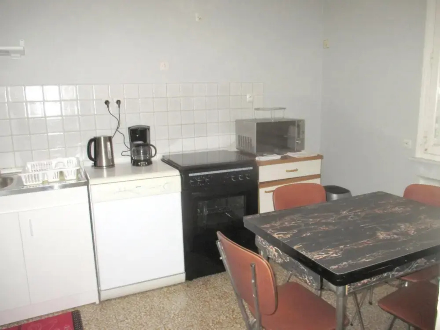 House With 4 Bedrooms in Charnay-lès-mâcon, With Wonderful Mountain Vi