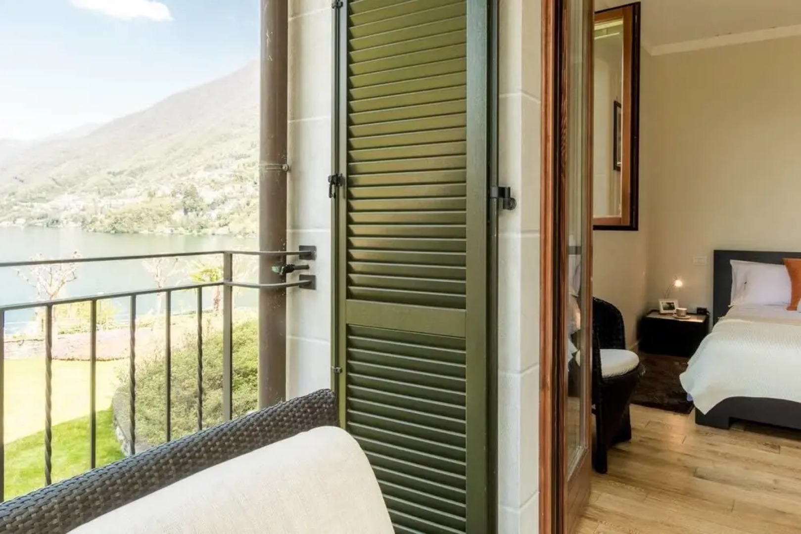 JOIVY Stylish Flat w/ Garden