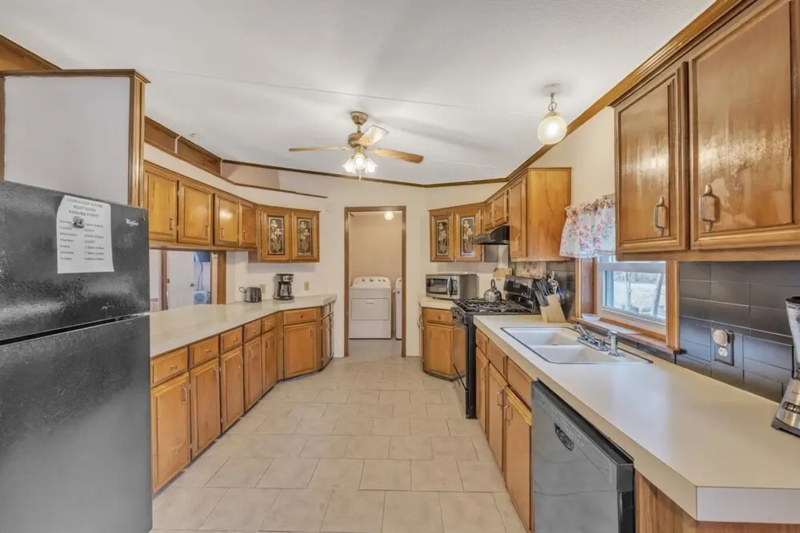 Pocono Family Home With Lake Access & Fire Pit! Pet Friendly! 3 Bedroom Cabin by Redawning