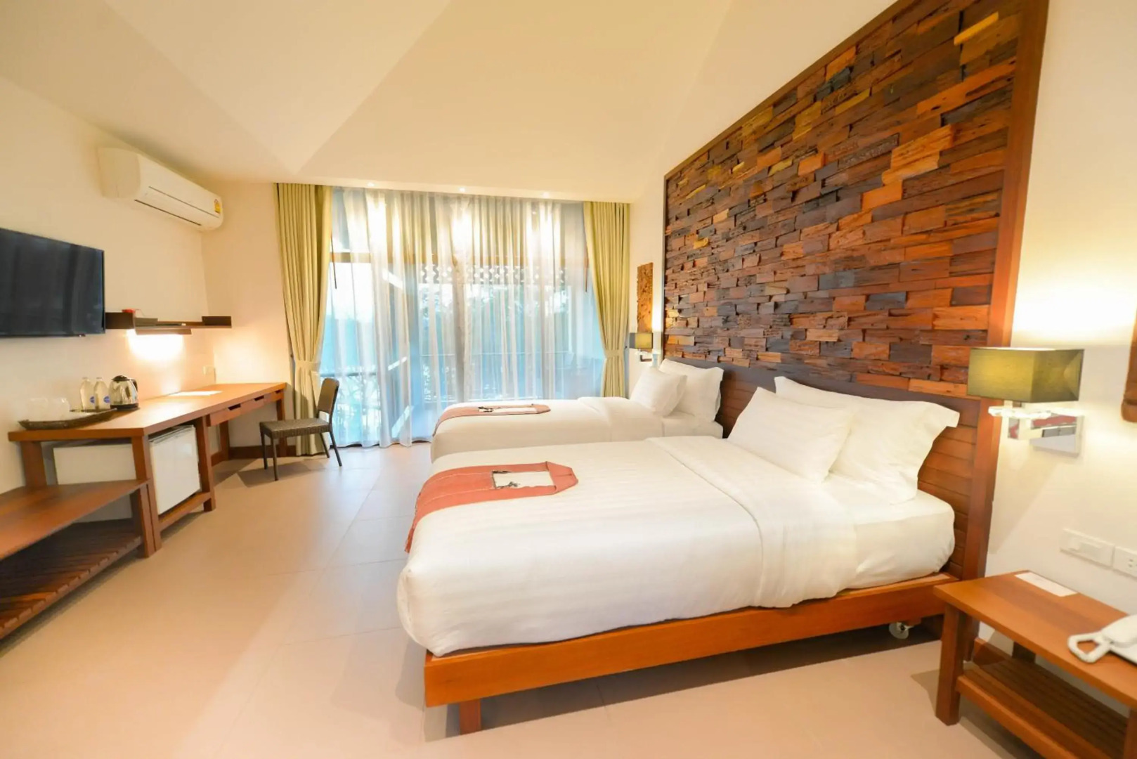 Bansaeo Garden and Resort