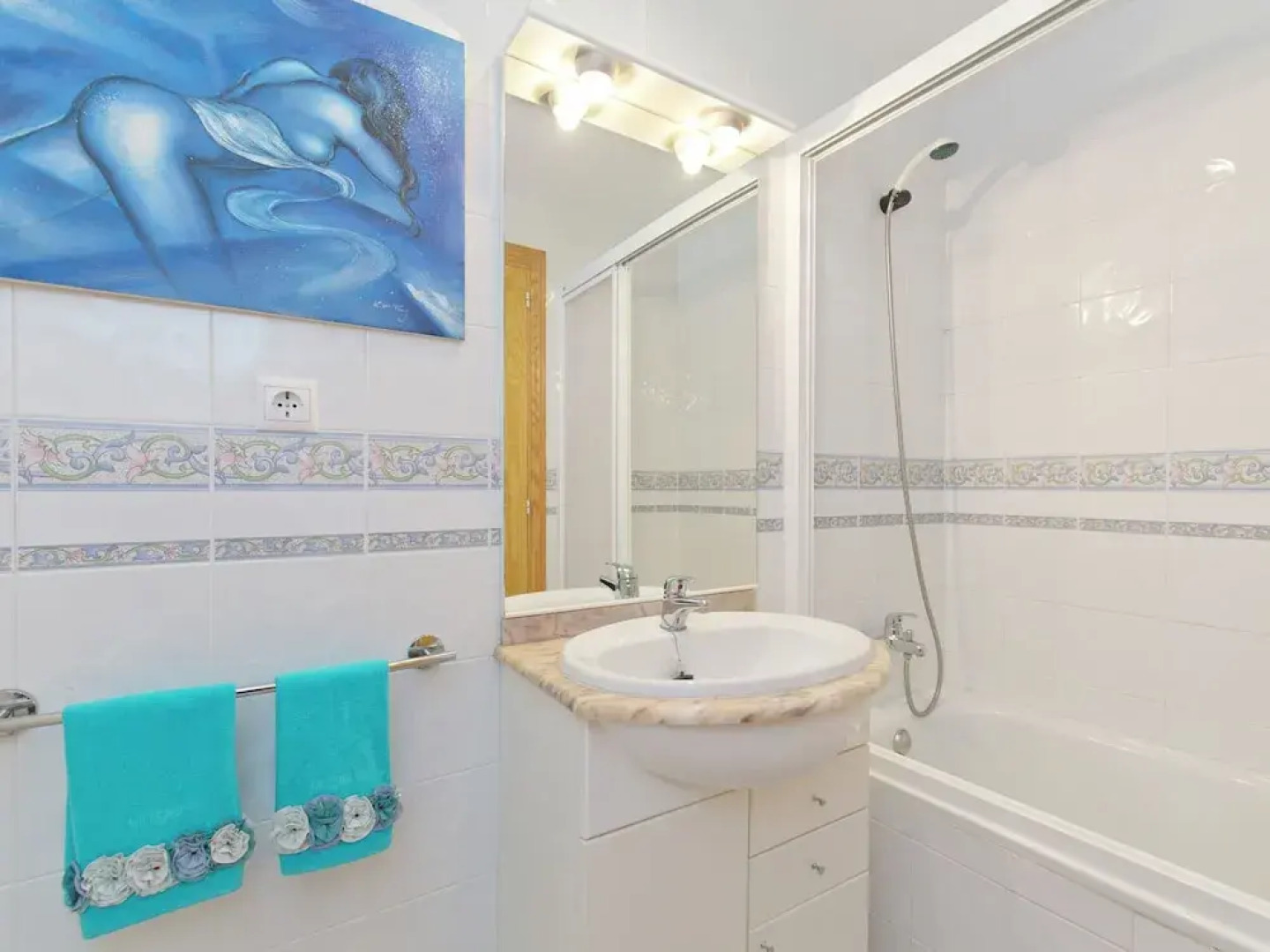 Well Kept Apartment with Sea Views & 2 Swimming Pools near Vinaròs