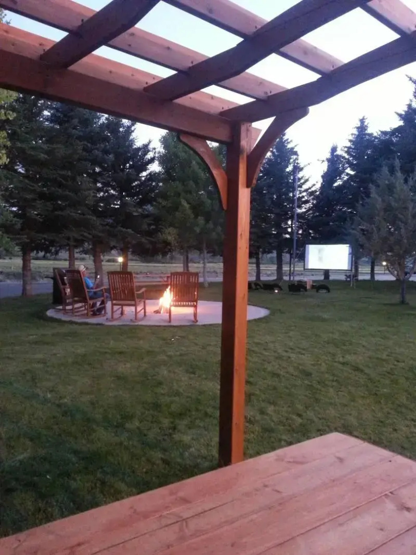 The Inn at Tomichi Village