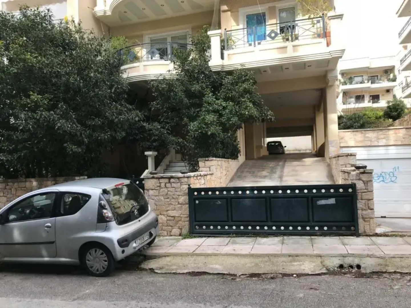 Luxury studio with SPA close to athens airport