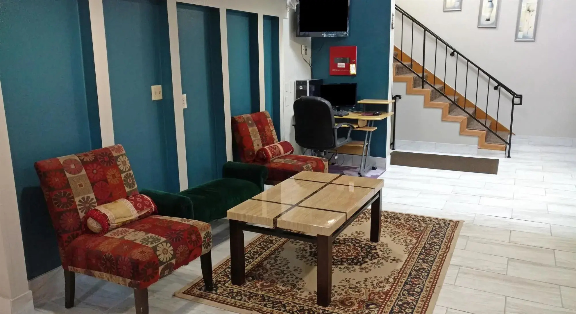 Faribault Hometown Inn & Suites