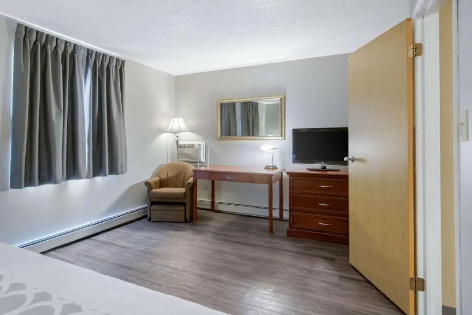 Regina Travel Inn