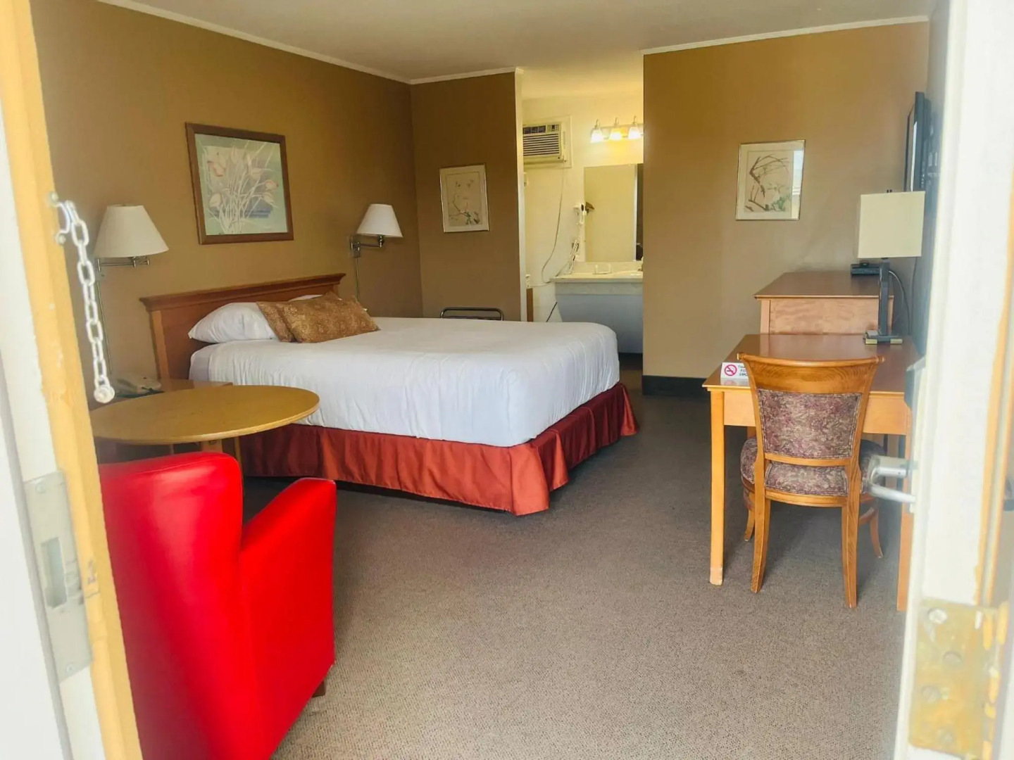 Travelodge by Wyndham Moose Jaw