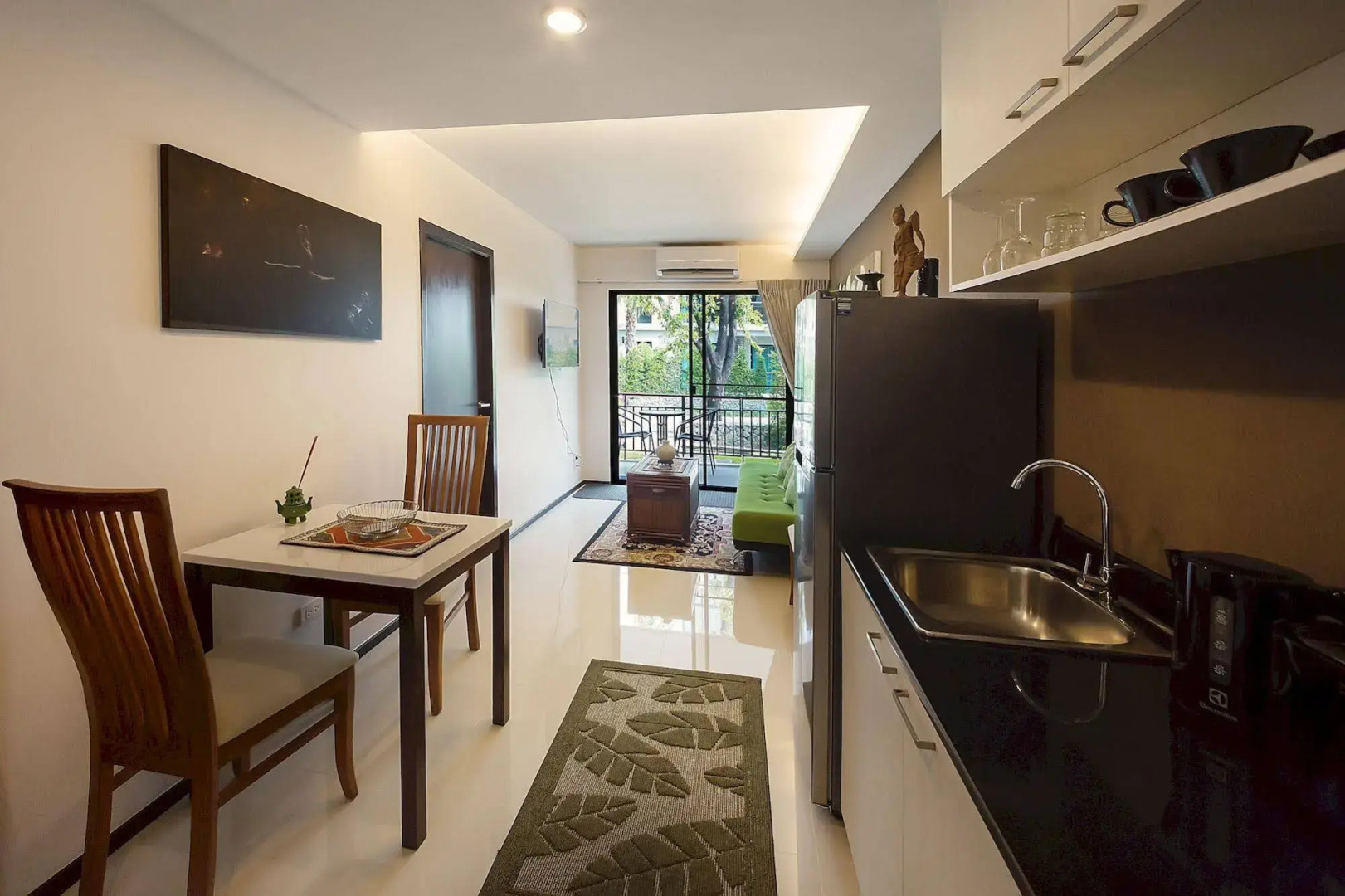 The Title Condo by TropicLook