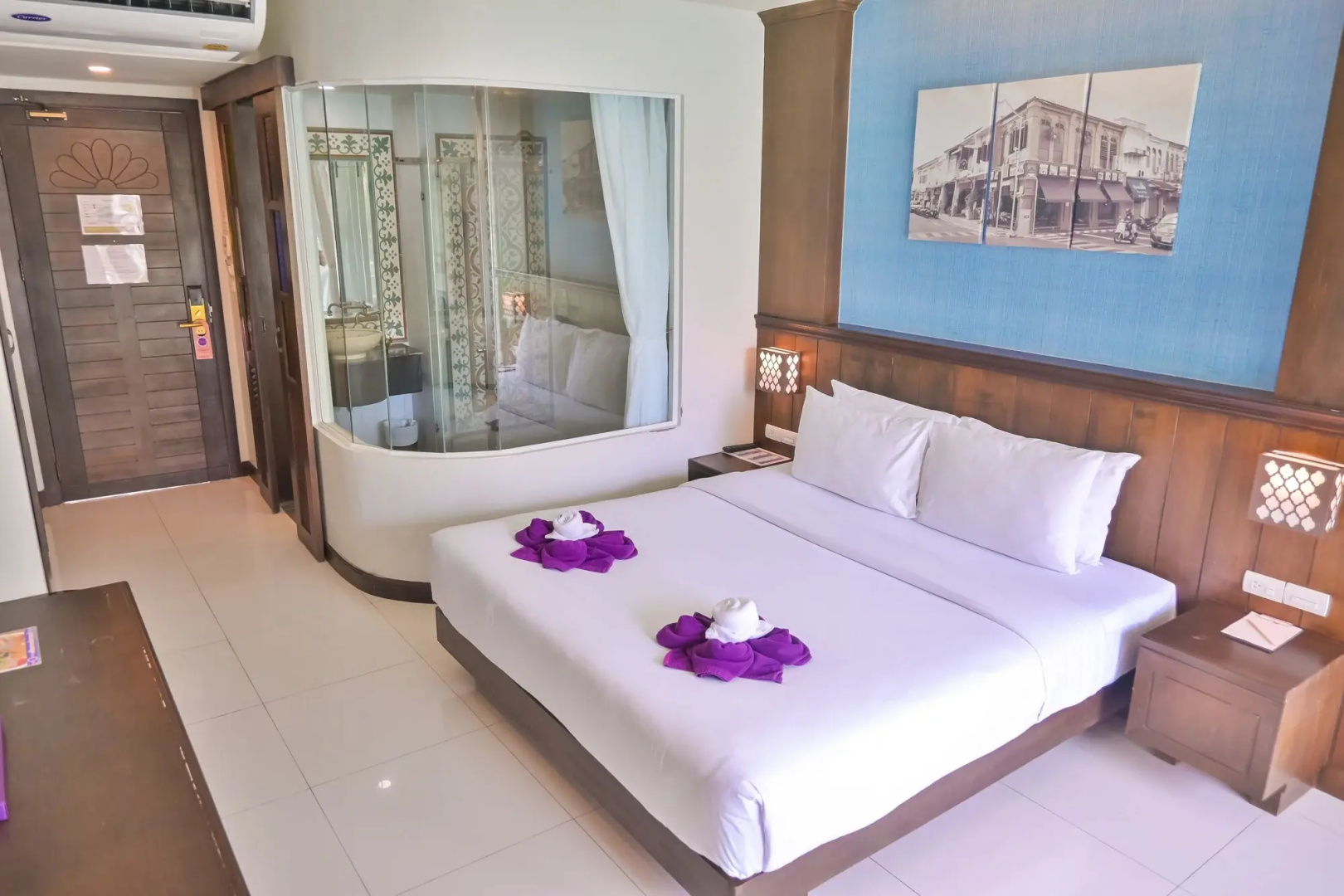 Supicha pool access hotel