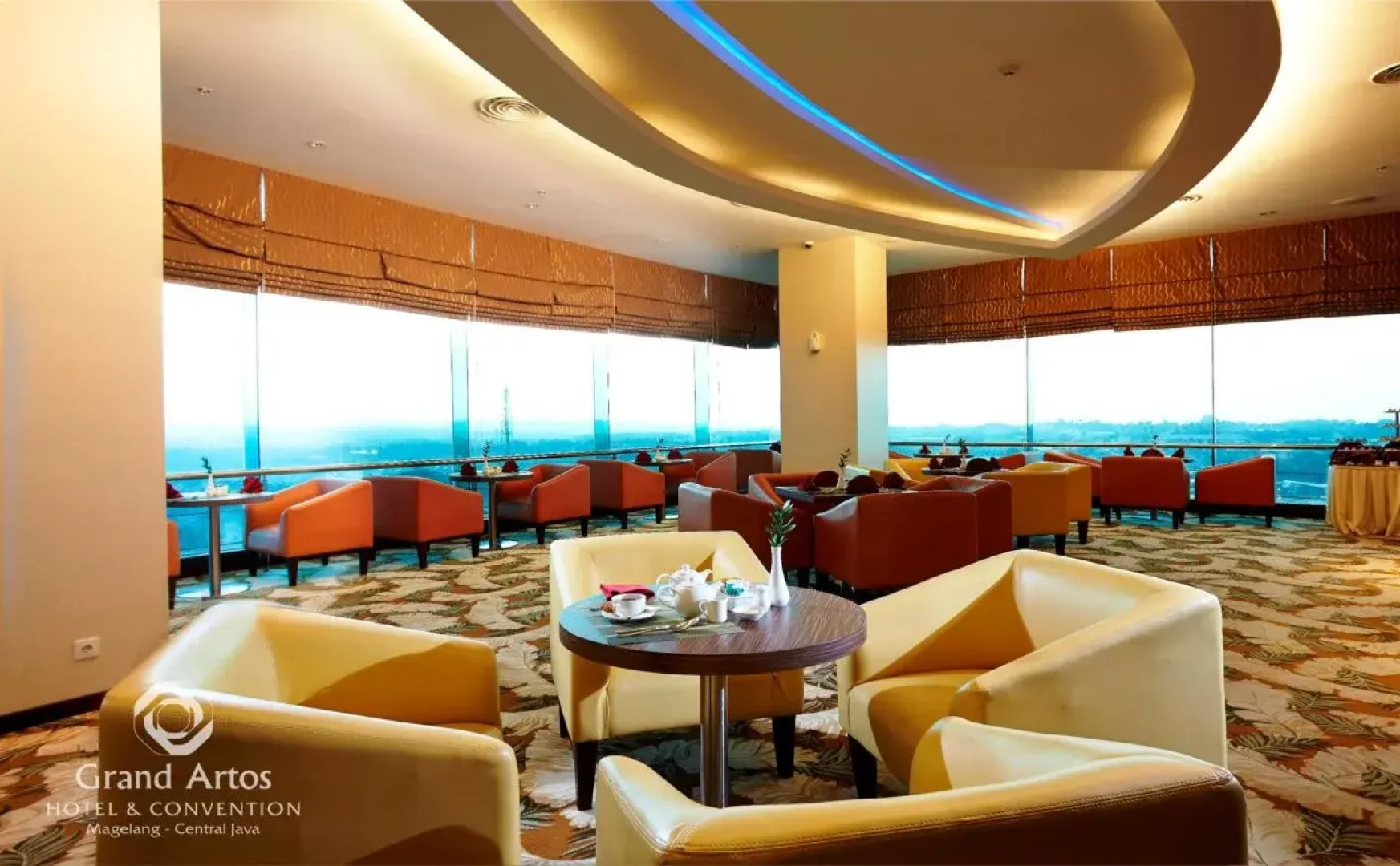 Grand Artos Aerowisata Hotel & Convention