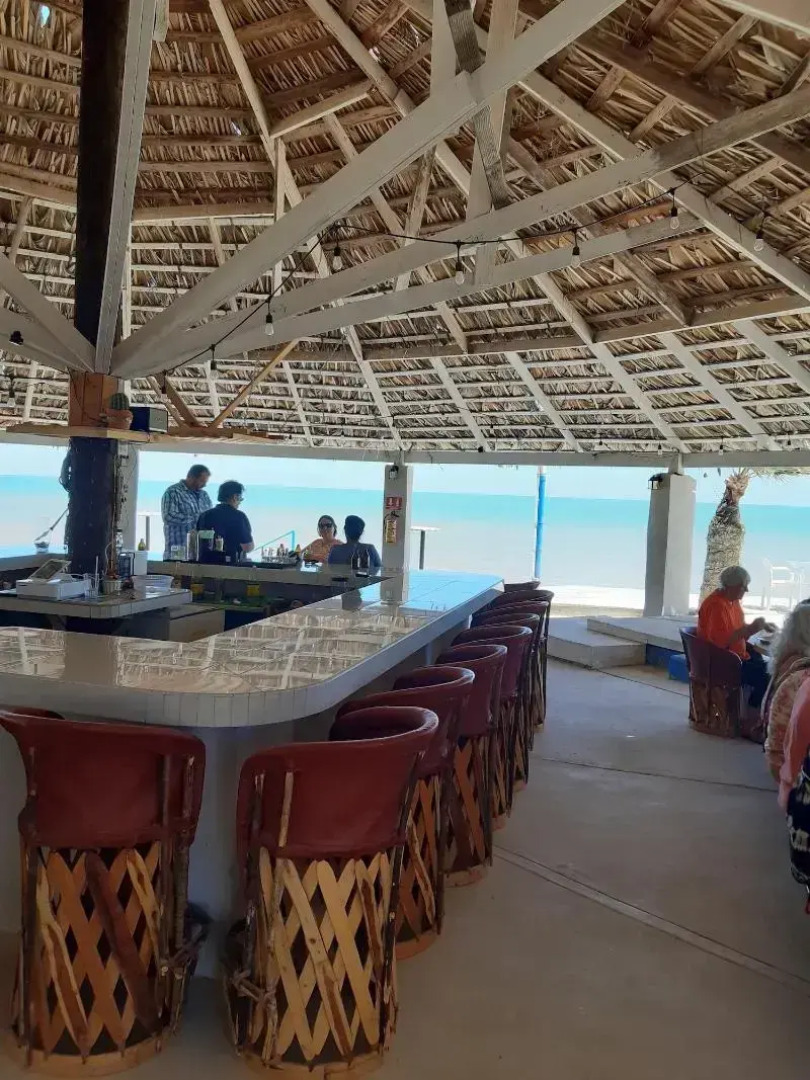 Seaside Hotel & Victor's RV Park