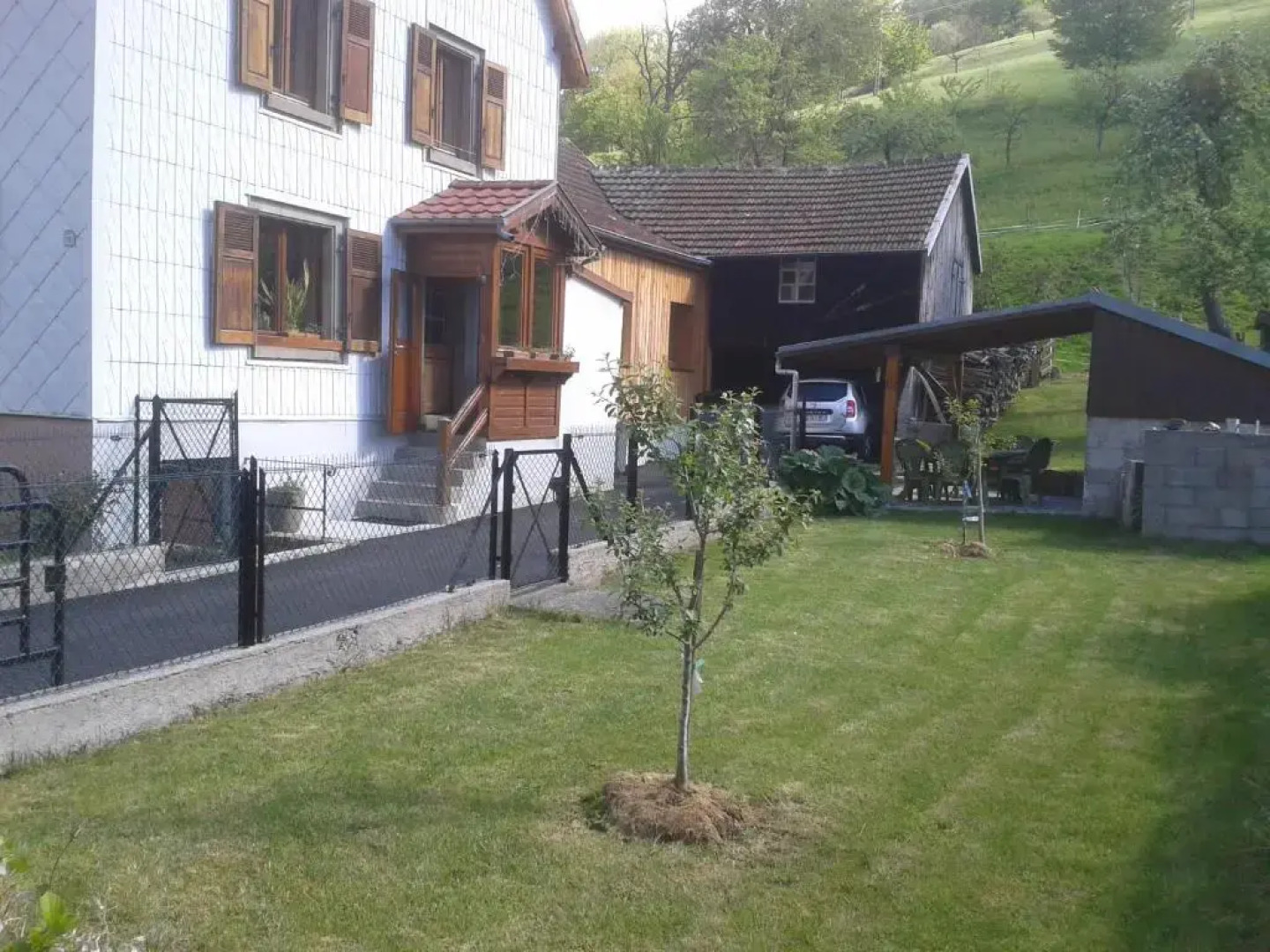 Spacieux et confortables gîtes à proximité randonnées, lacs, ski nature