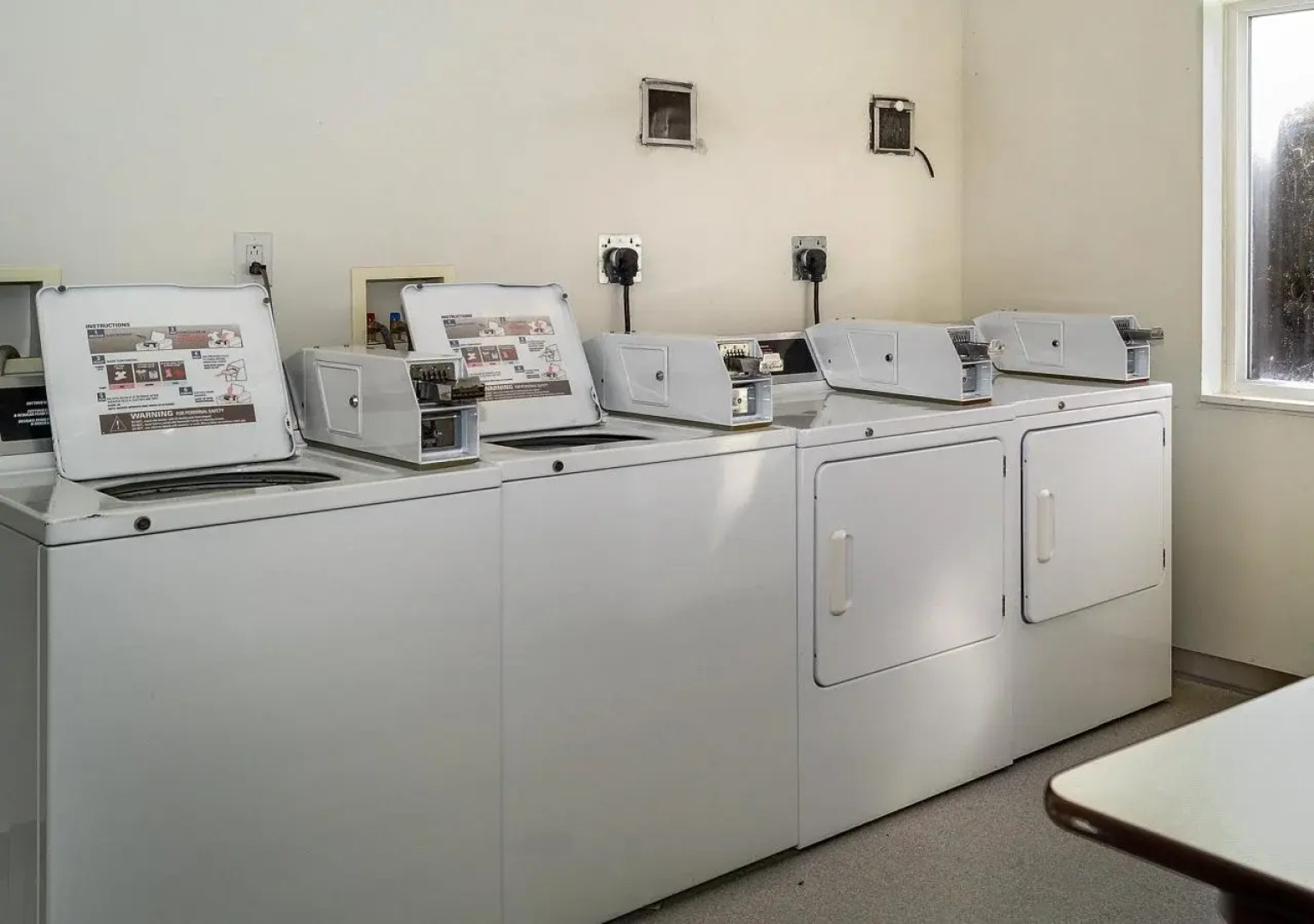 Motel 6 Peterborough, ON