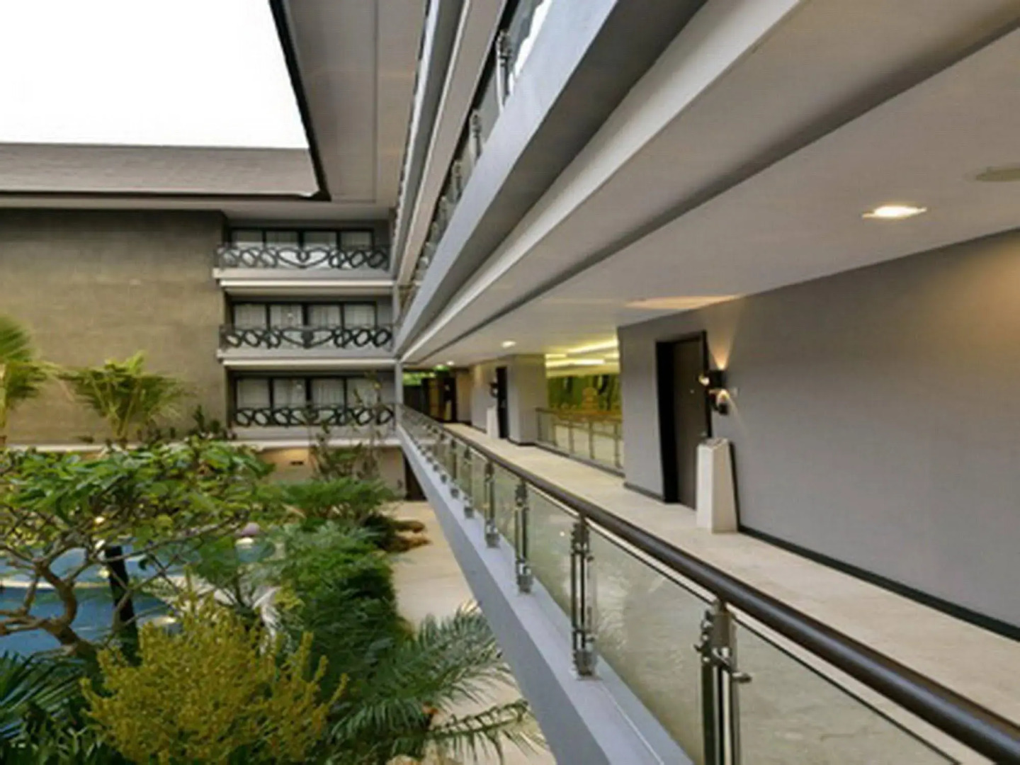 Отель Amaroossa Suite Bali