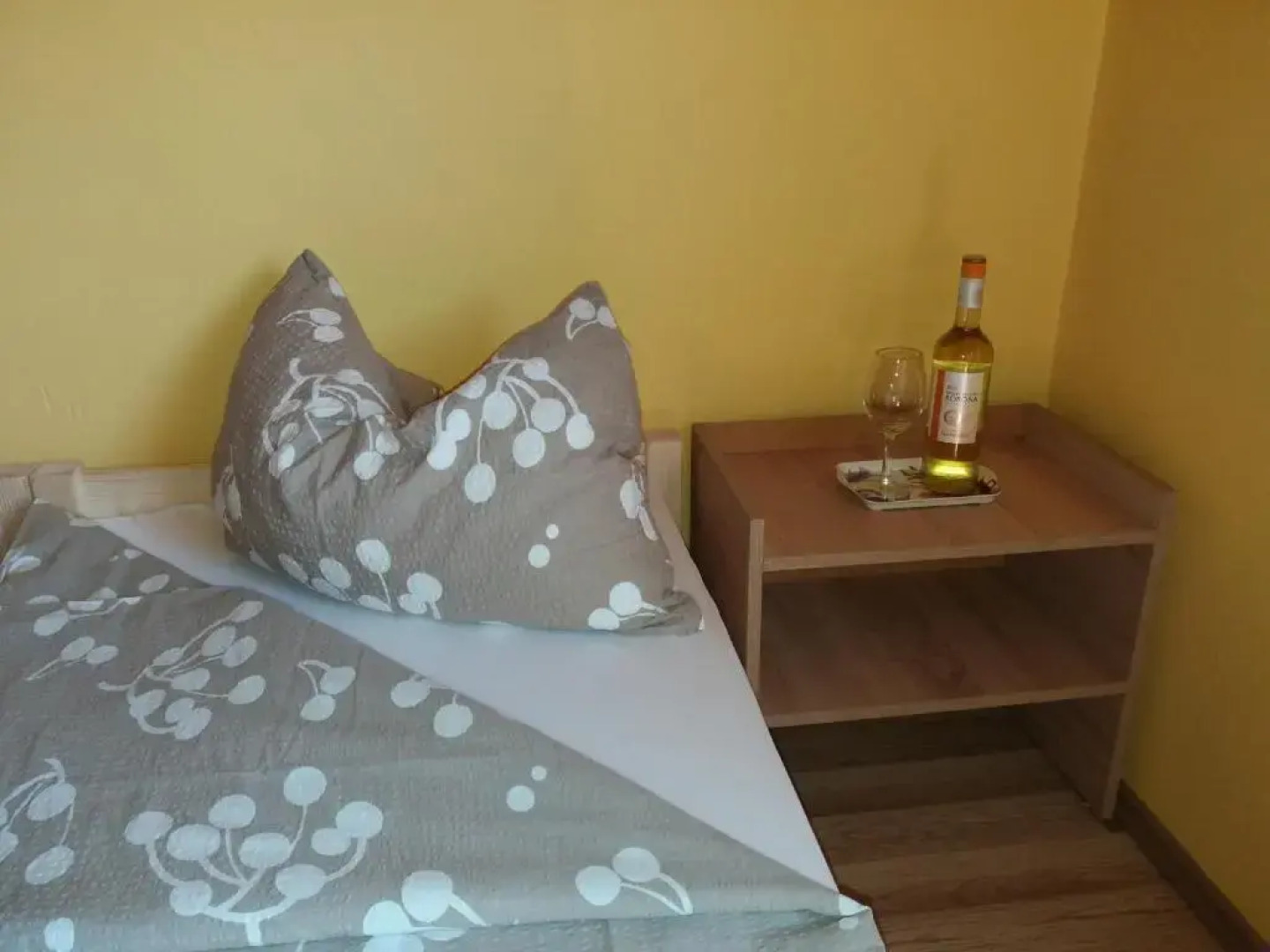 Hajas Família Kiadó Szobák