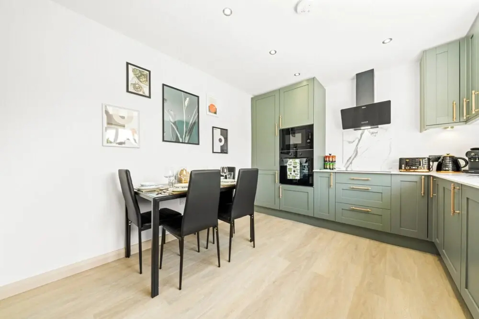 Modern 3Bed Home Next To Glasgow Airport