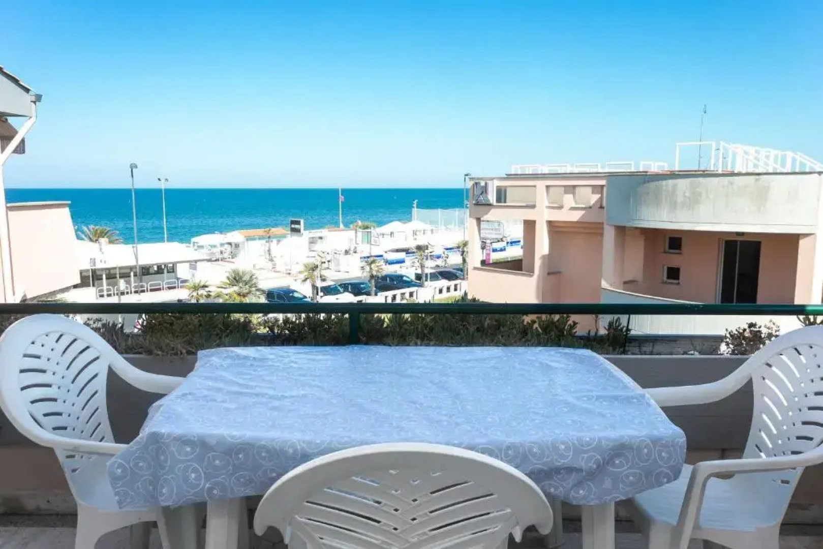 M79 - Marcelli, Trilocale Fronte Mare in Residence Con Piscina