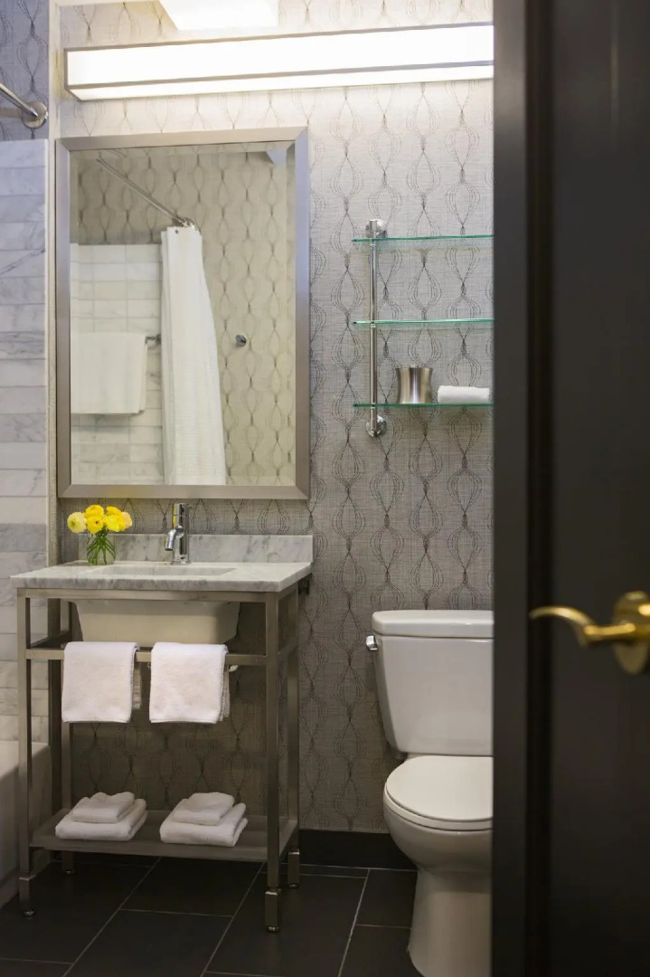 The Allegro Royal Sonesta Hotel Chicago Loop