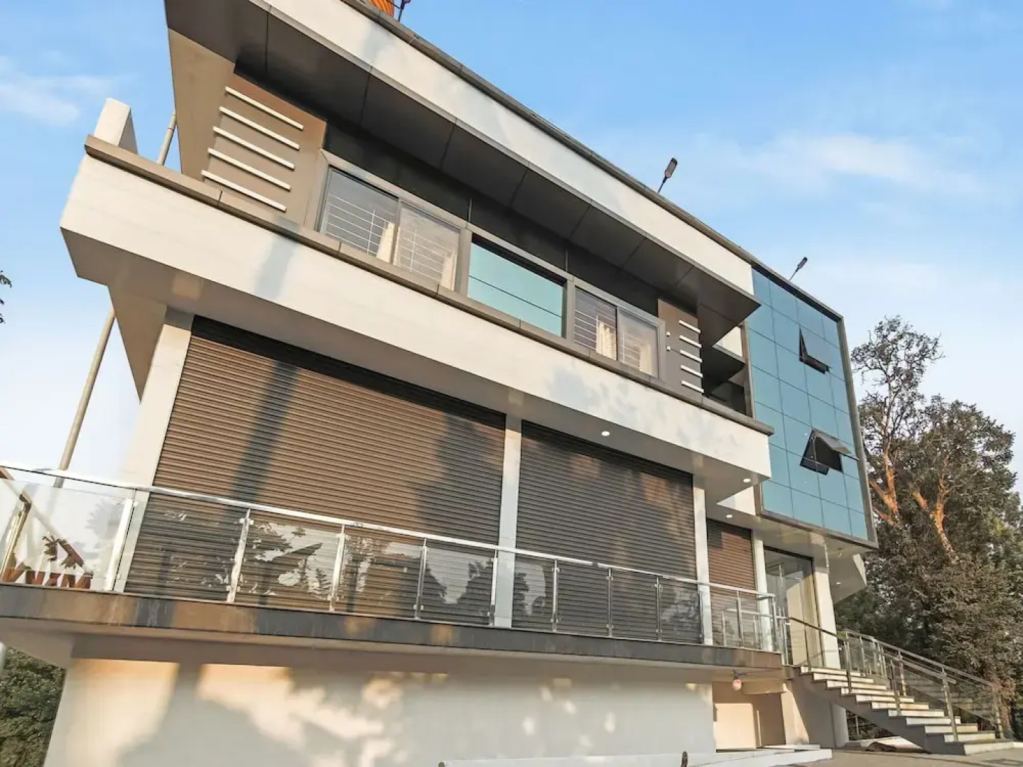 OYO 26769 Vijaya Comfort Inn