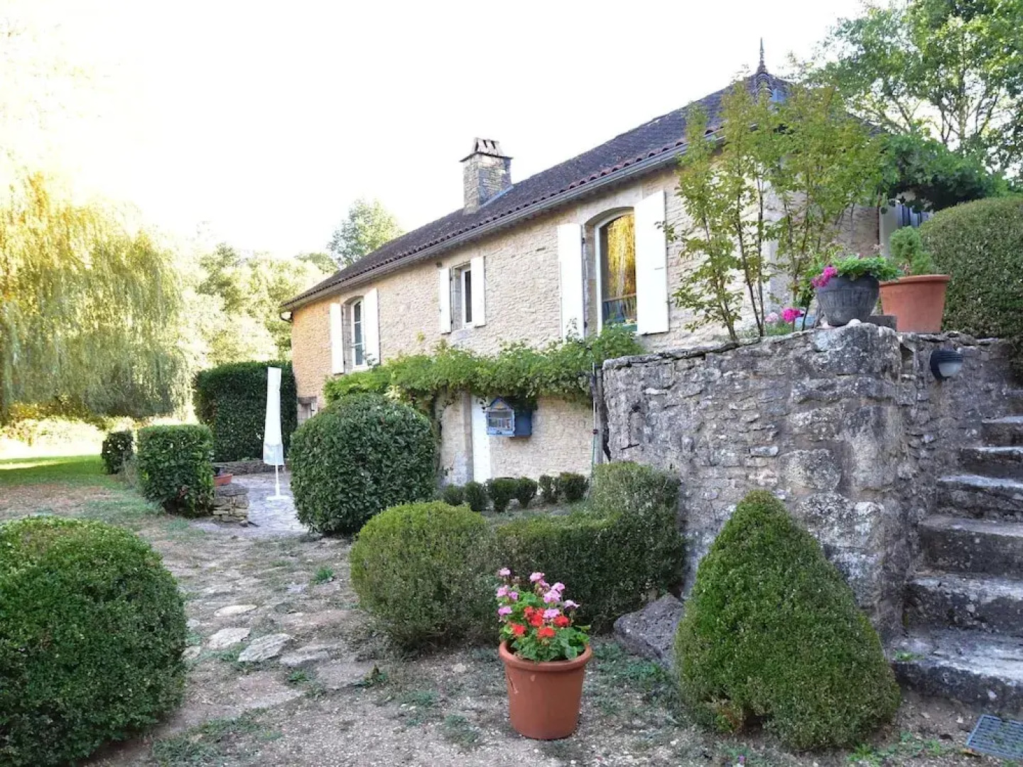 Characteristic House Near Villefranche-du-périgord With Round Private Swimming Pool
