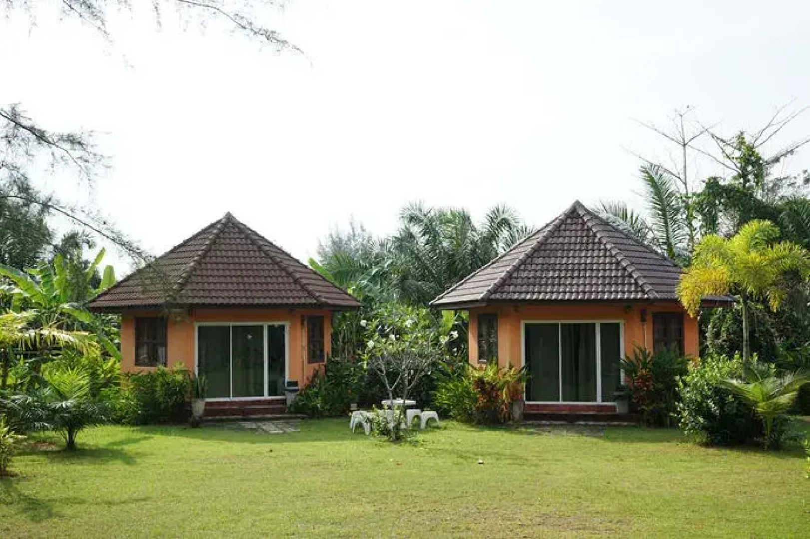 Monkey Dive Hostel Yolo Khaolak