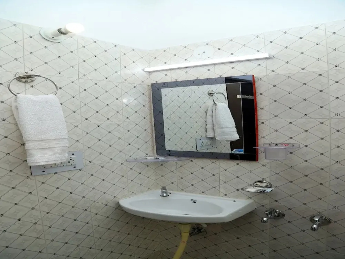 OYO 12195 Home 2RK Moutain View Mashobra