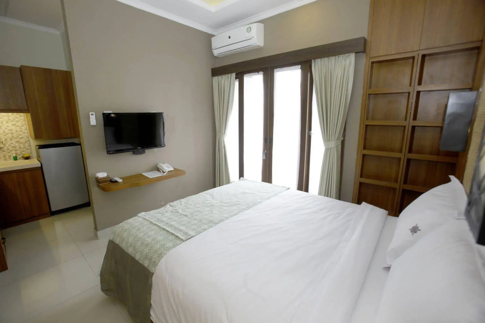 RedDoorz Plus @ Rumah Kandjani