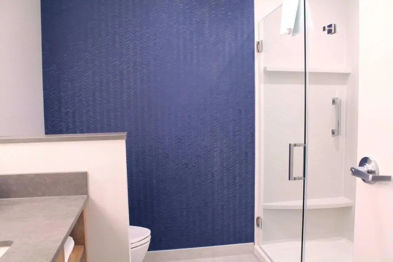 Holiday Inn Express & Suites St. Louis South - I-55