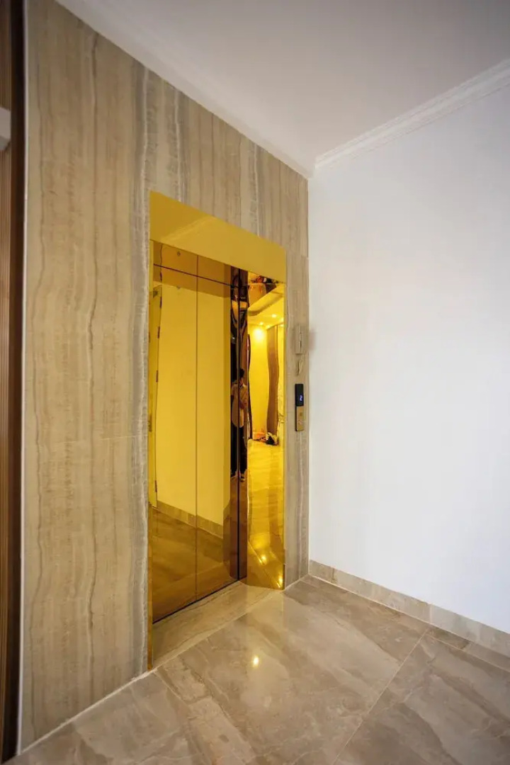 Victoria Hotel MC - by BAY LUXURY