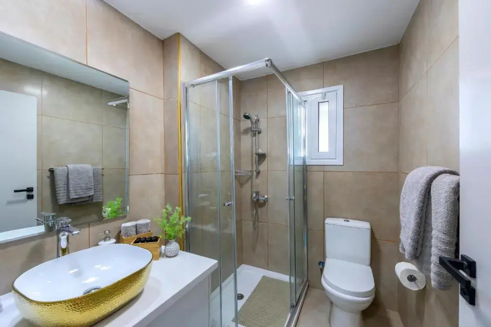 Castle Holiday Apartments