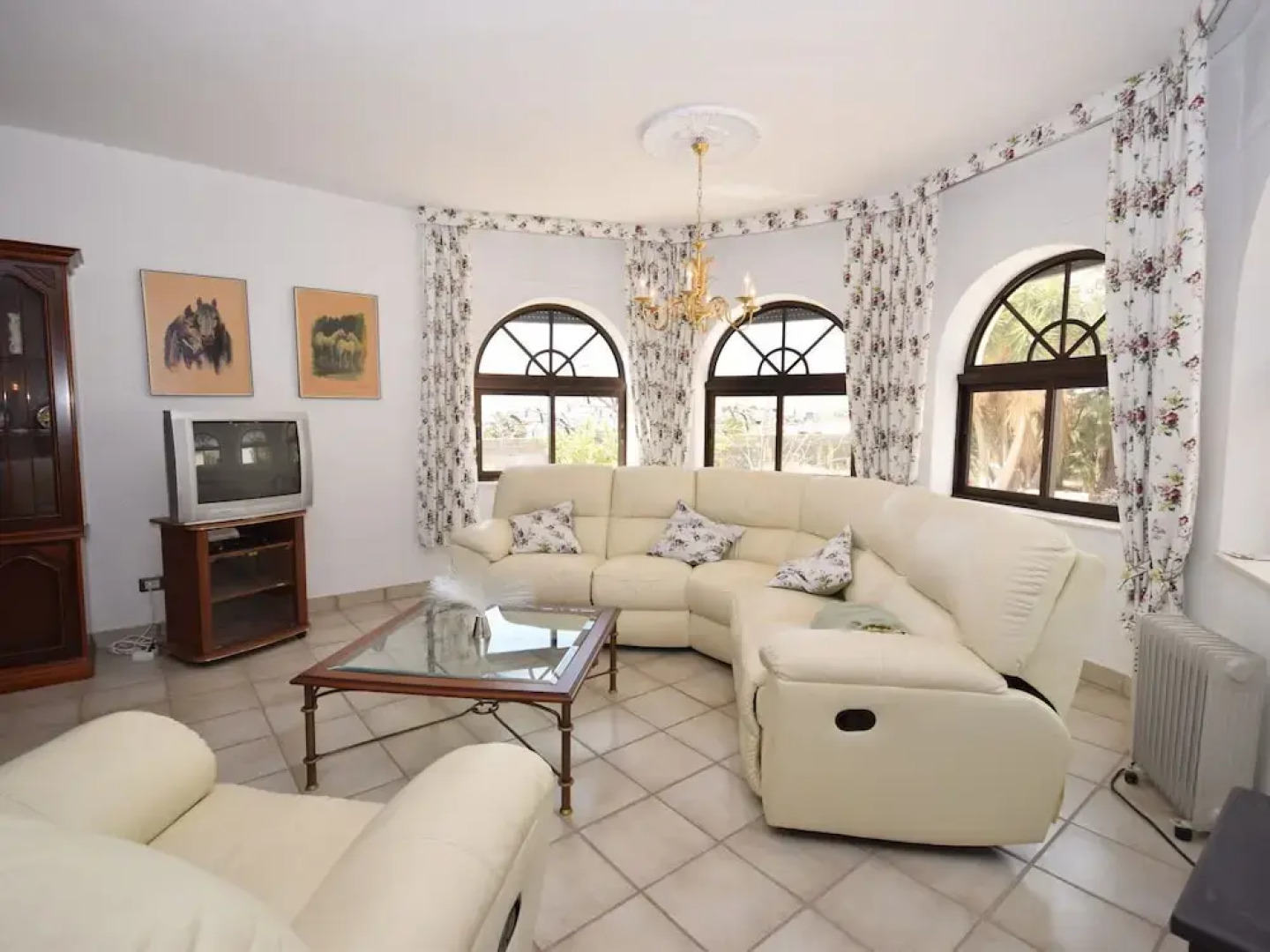 Beautiful Villa in the South of Tenerife With a Delightful Terrace and Pool