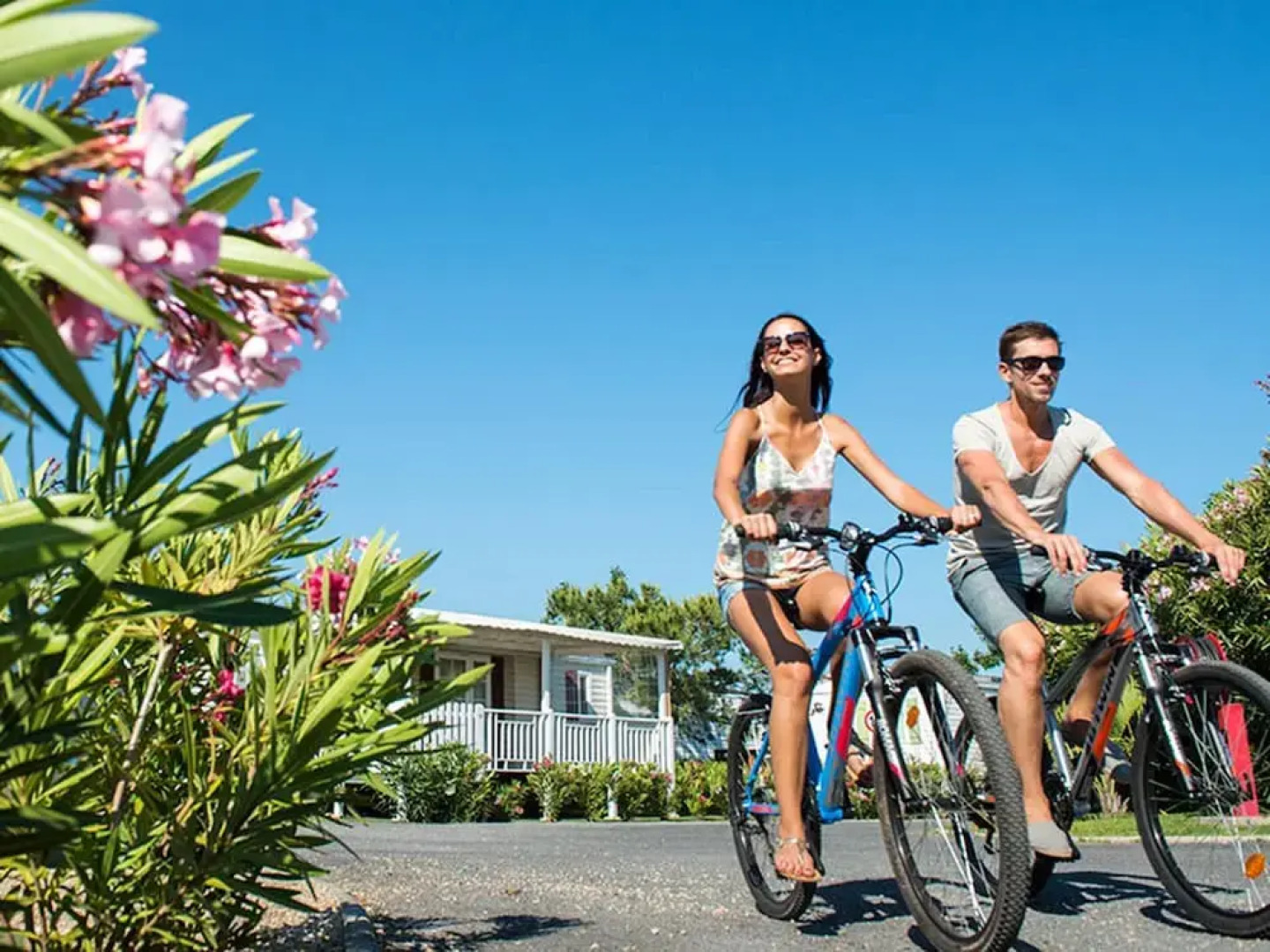 Property With 2 Bedrooms in Saint-julien-en-born, With Pool Access and