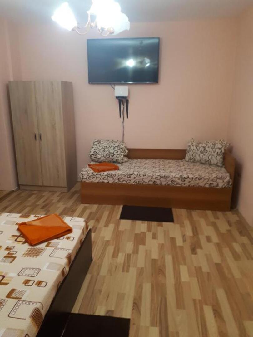 apartament 2 camere semidecomandat "LA GICU"