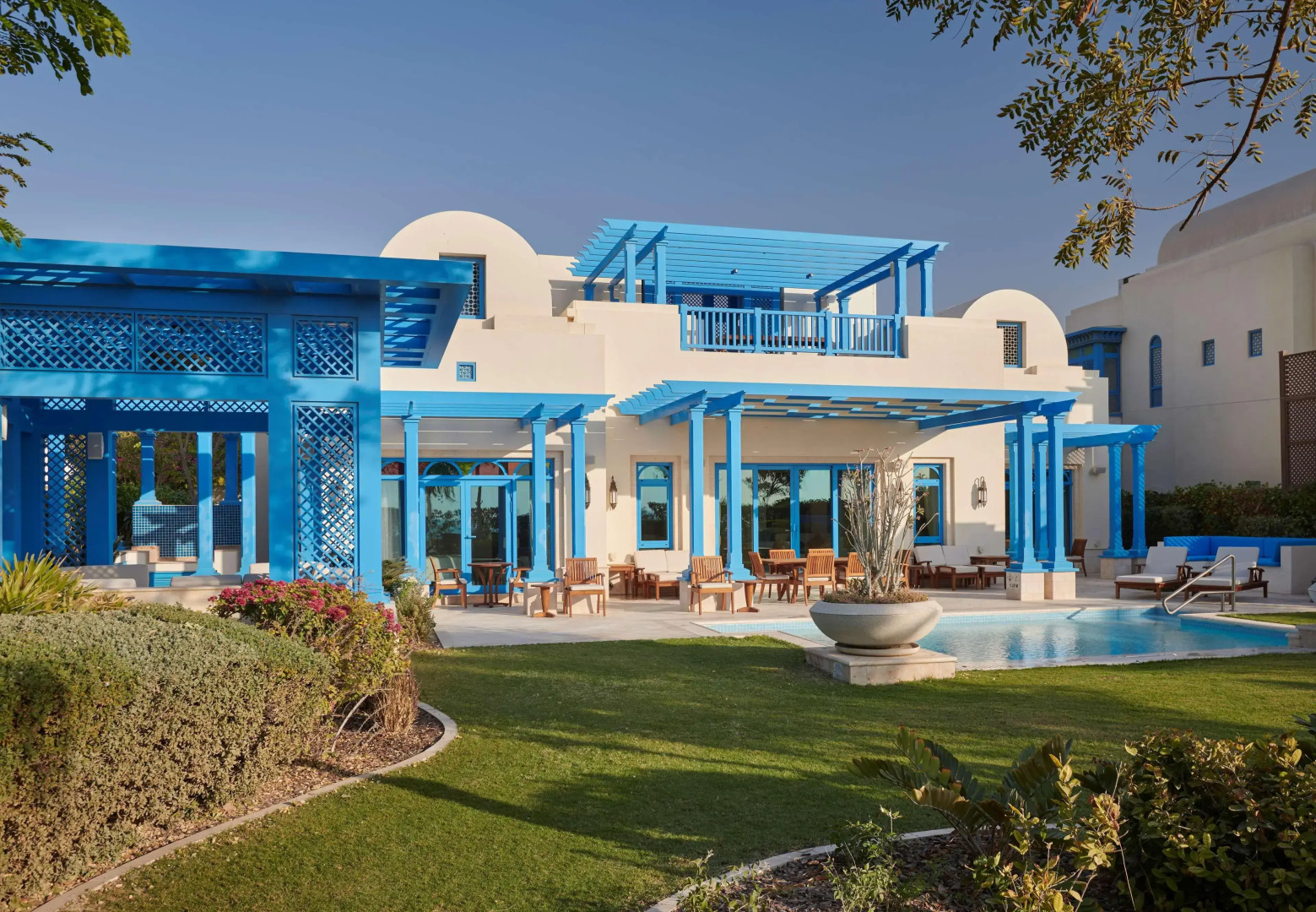 Hilton Salwa Beach Resort & Villas