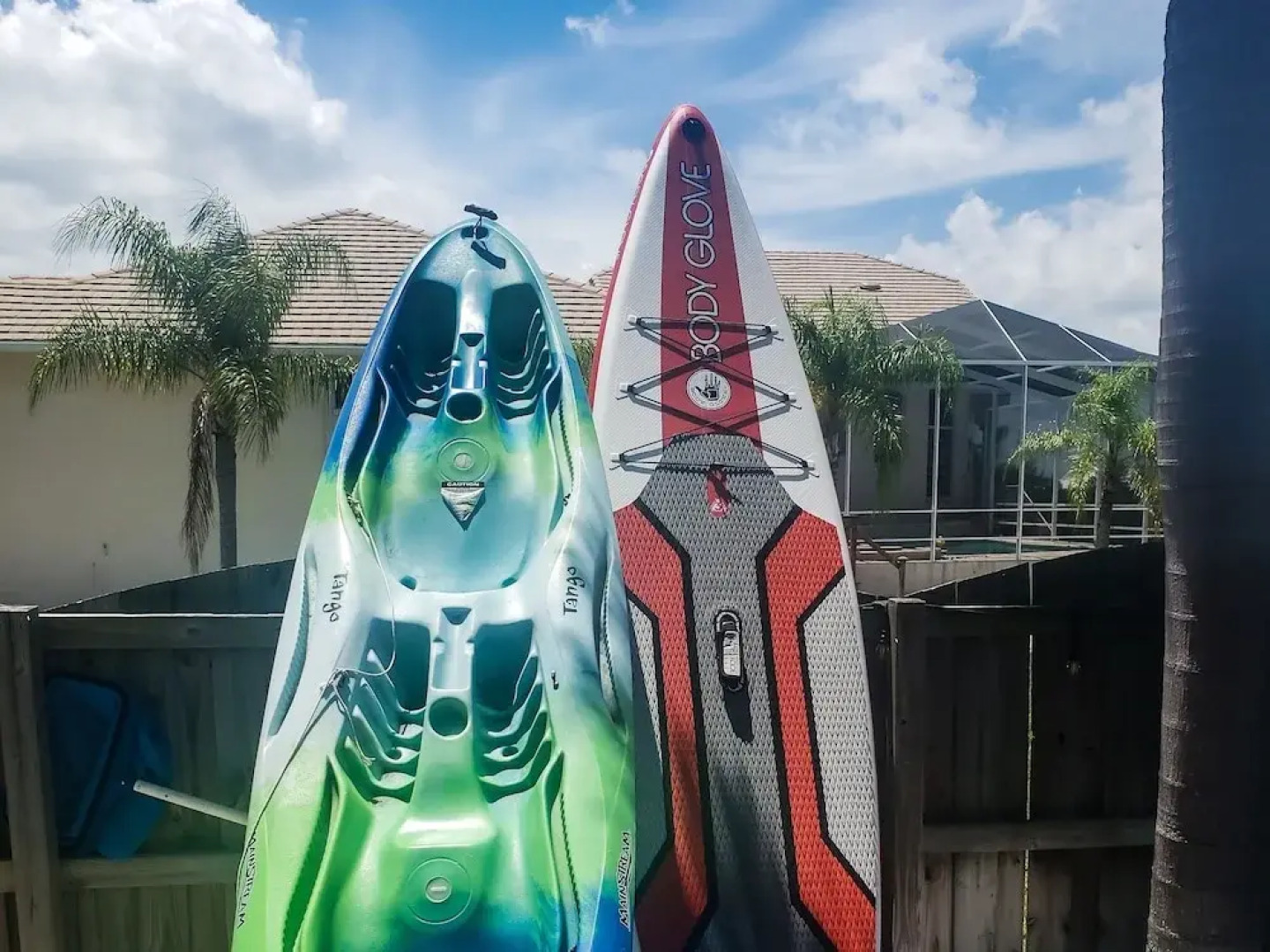 Immaculate Canal W/ Pool, Dock & Game Lounge 4 Bedroom Home