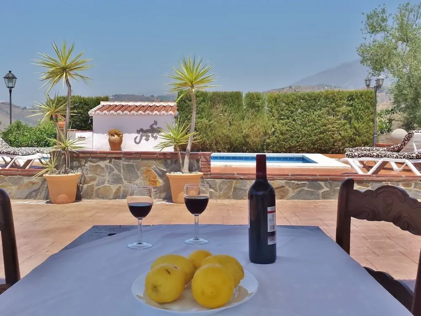 Pleasing Villa in Canillas de Aceituno Amidst the Forest