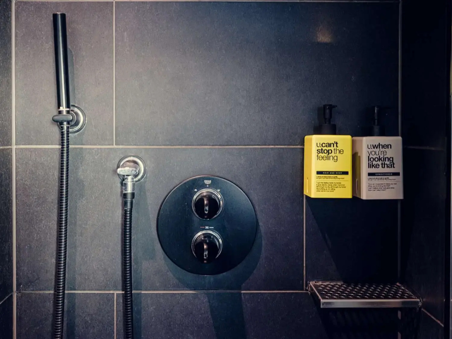 Ume, Bw Signature Collection