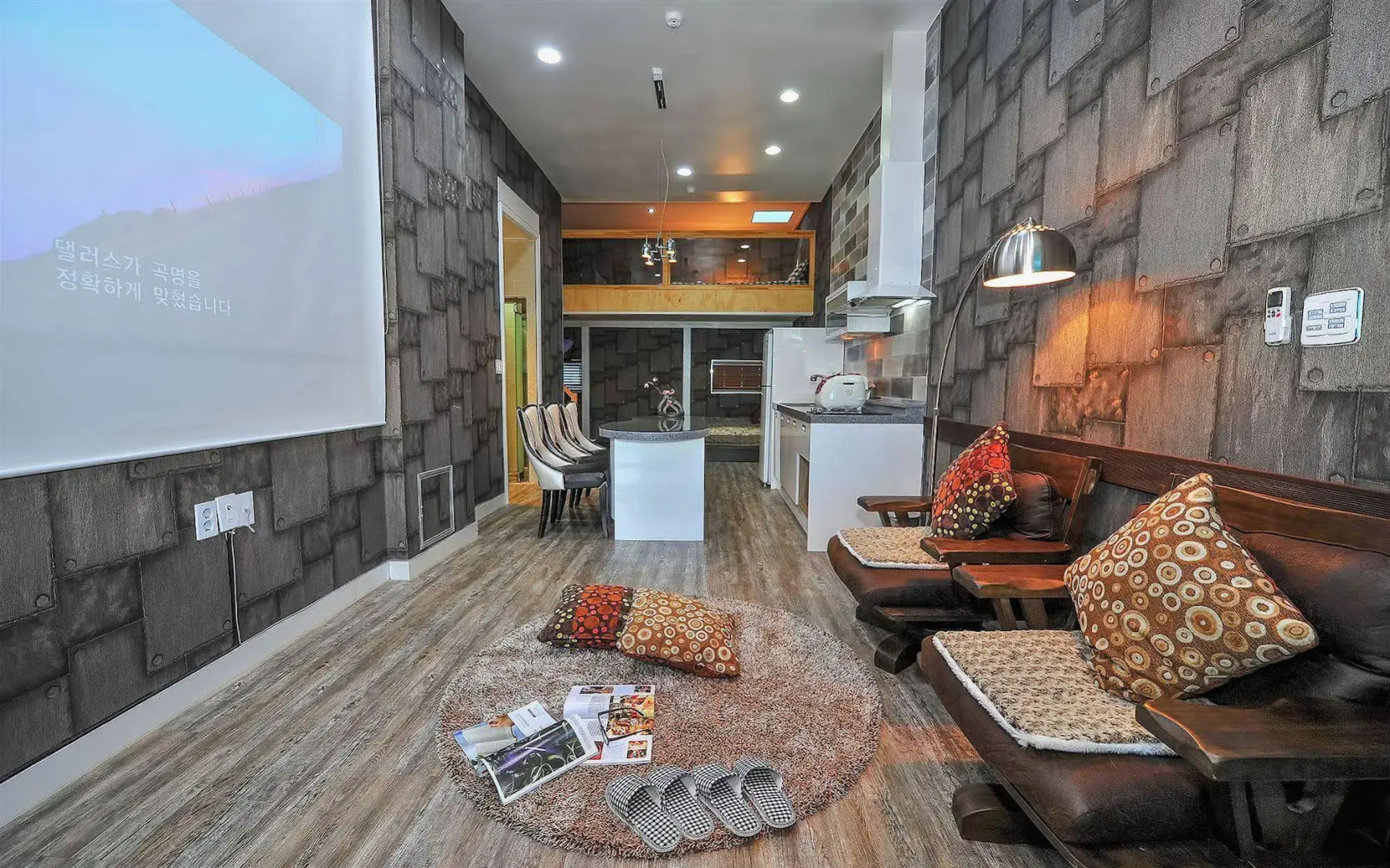 Sokcho Esher House Pension