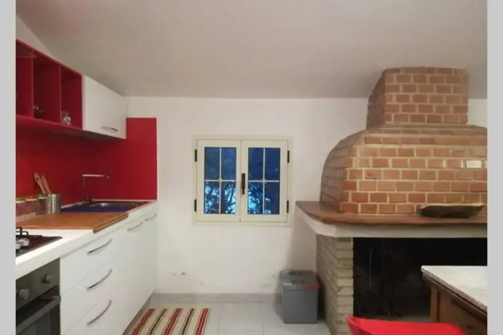 Relax house with swimming pool and a big garden