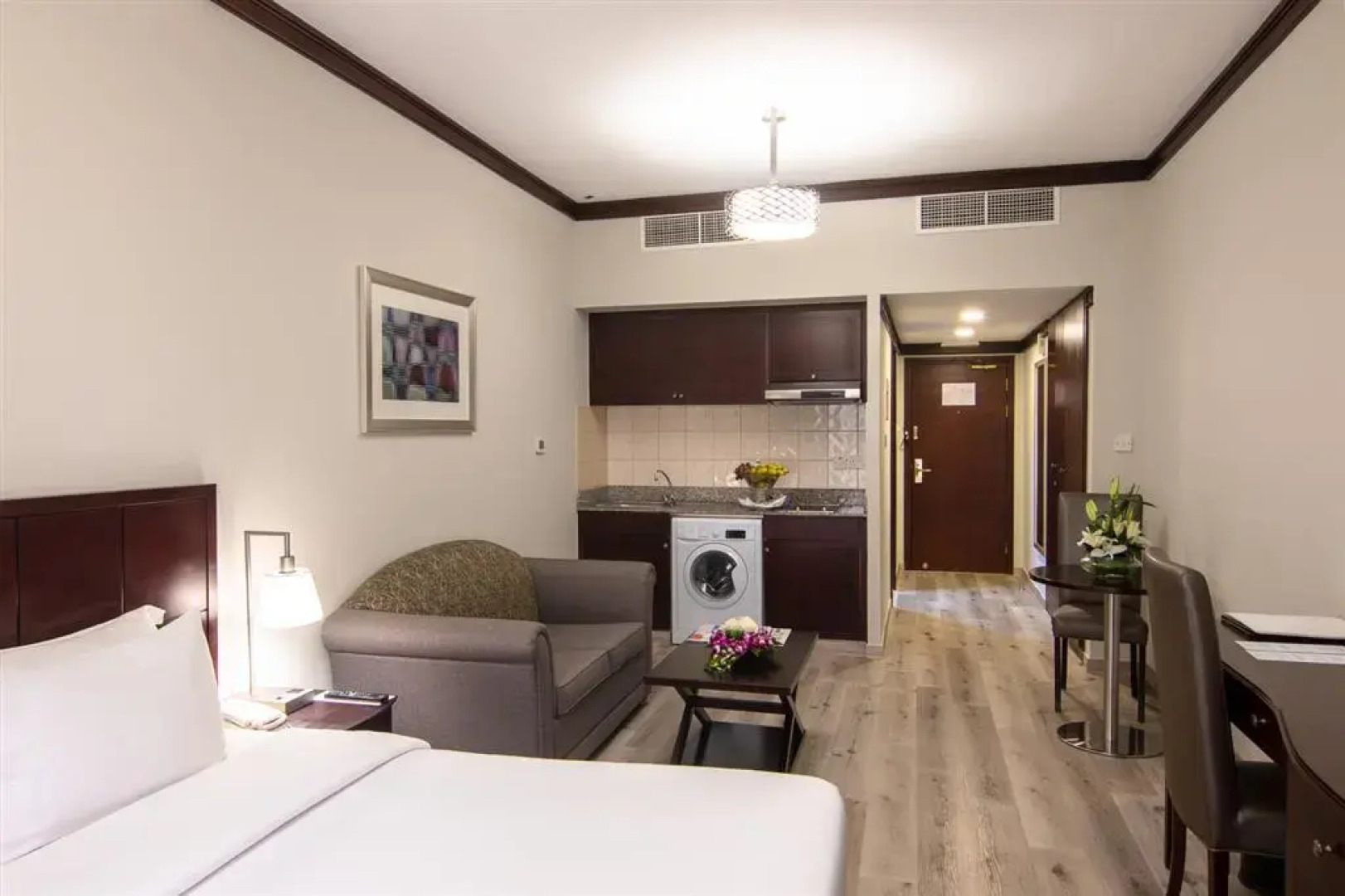 Savoy Crest Hotel Apartments