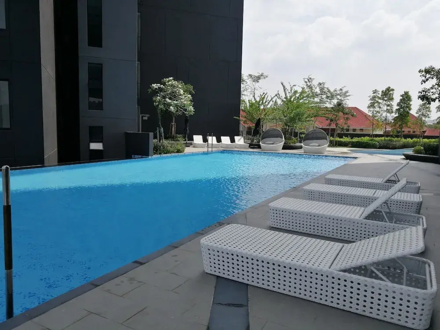 Dream City 2 Bedrooms Apartment