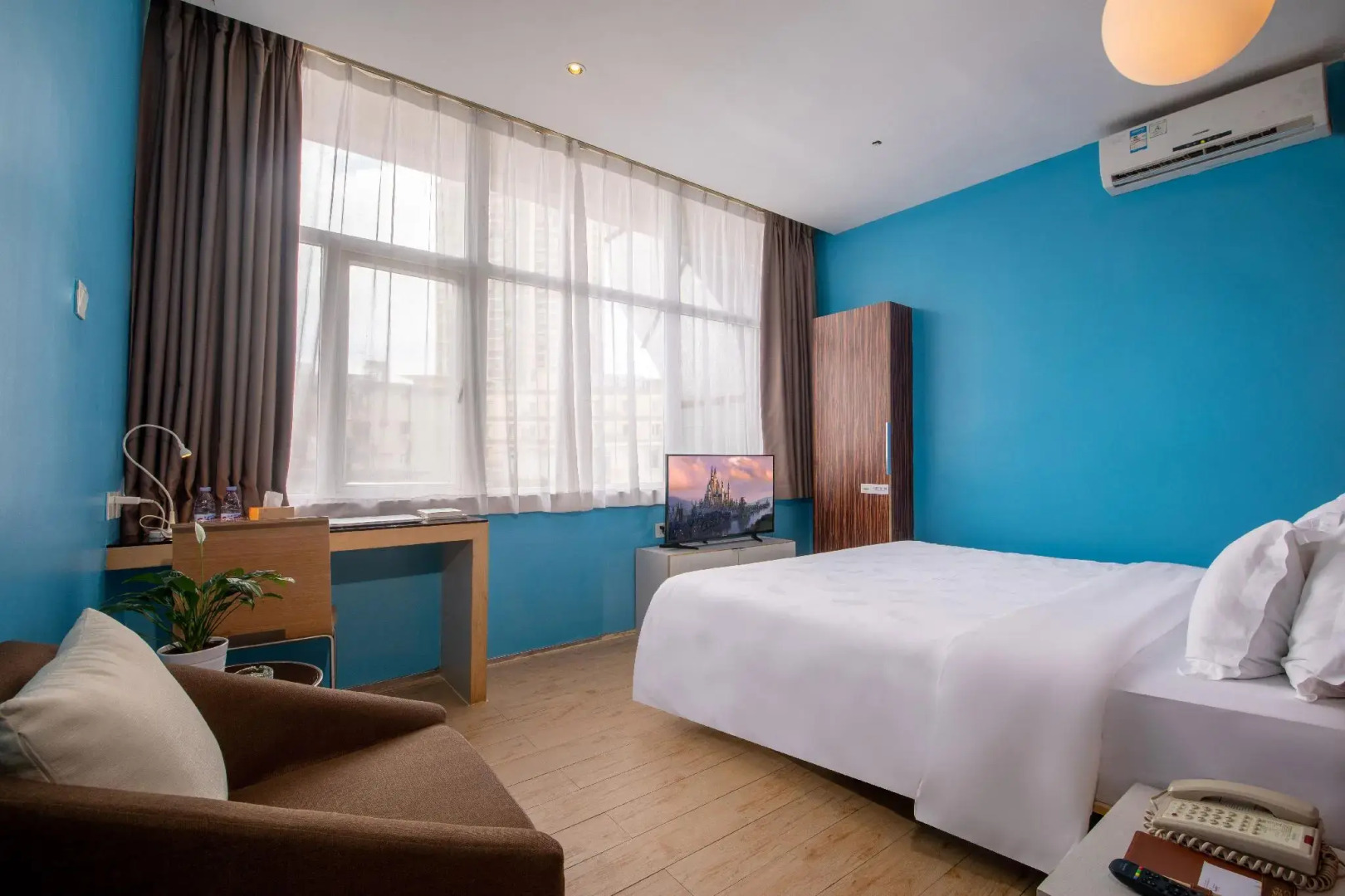 Colour Inn Shenzhen Dongmen Branch