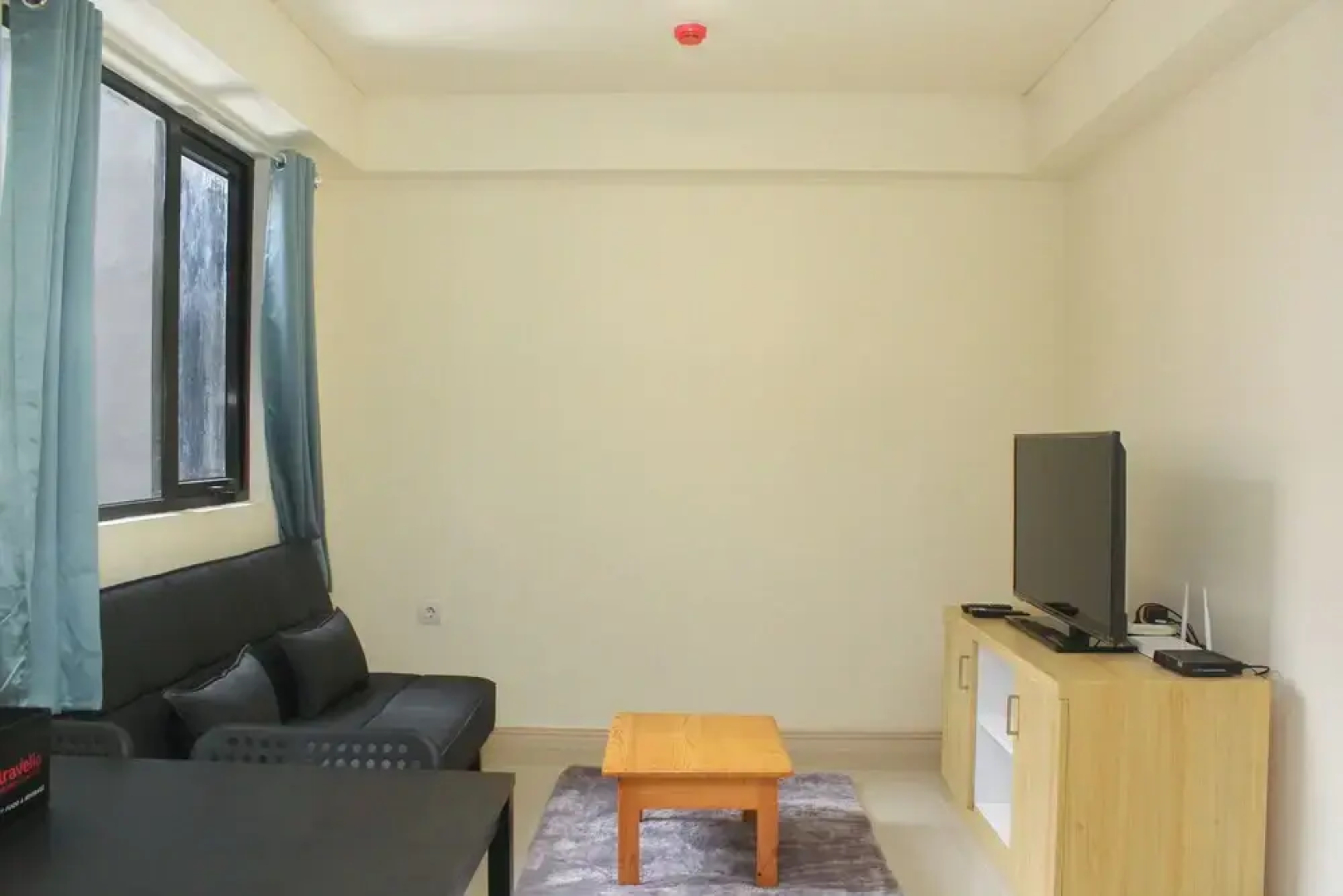 Comfort Living 2BR at Meikarta Apartment