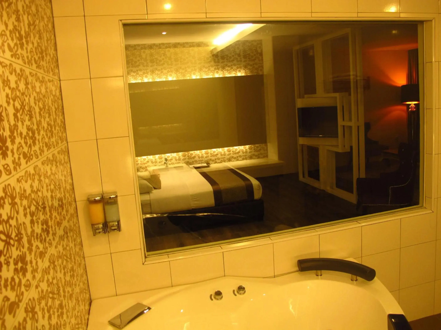 Hotel Austin Paradise - Mount Austin