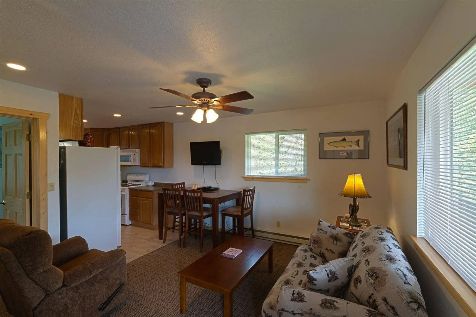 Salmon Catcher Lodge