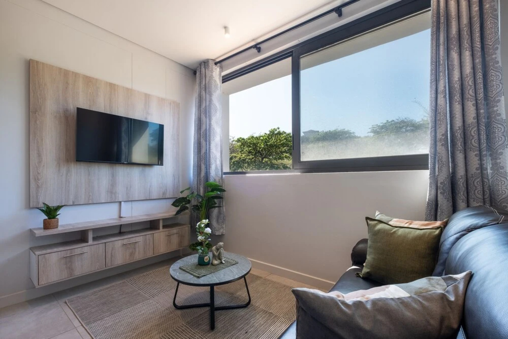 243 Zimbali Lakes Boulevard Suites