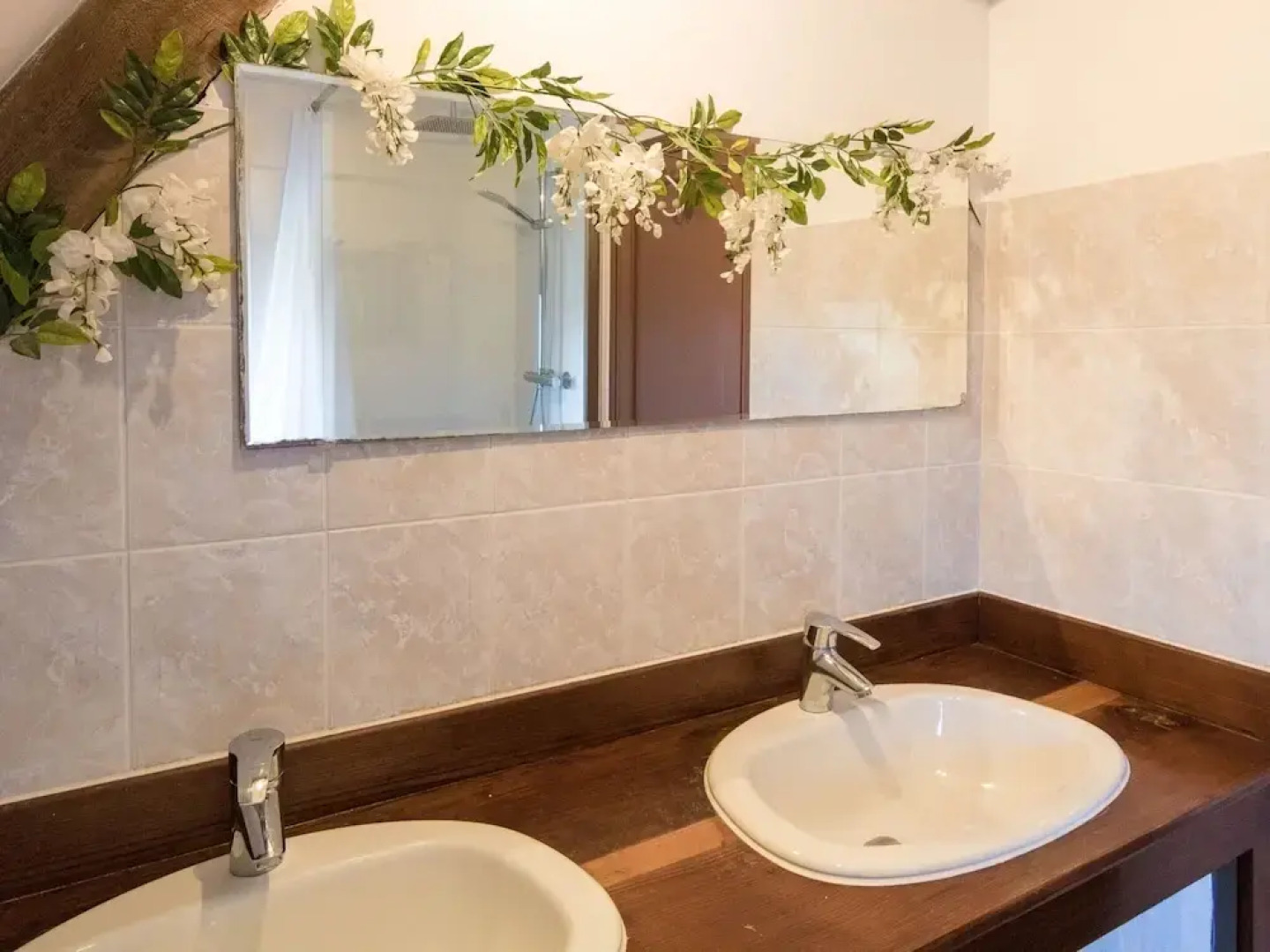 Farmhouse With Private Pool, Large Garden and Playground